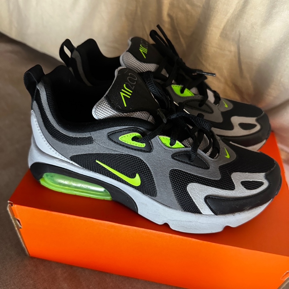 Nike Airmax 200s - Women’s Size 7 - Picture 4 of 7